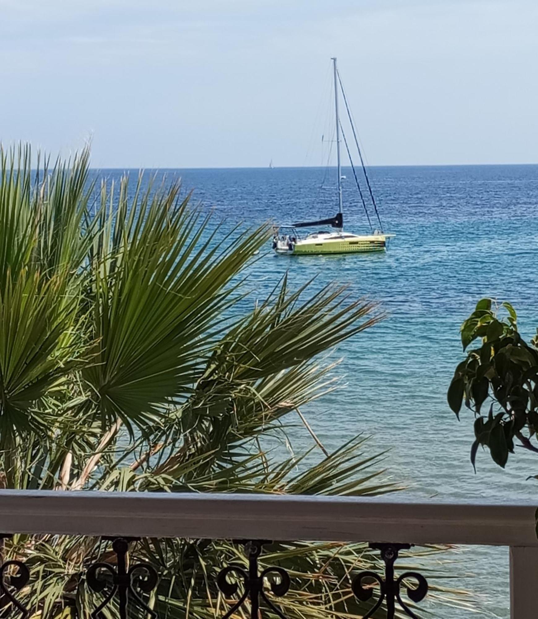 Svetlana & Michalis Oasis Hotel Agia Marina  Luaran gambar